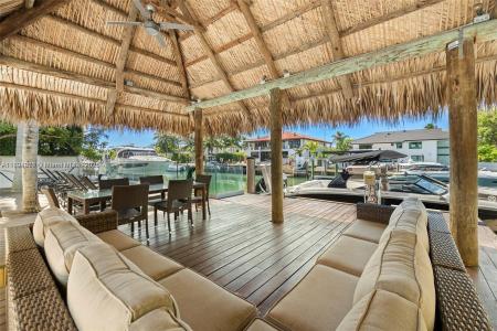 2020 NE 121st Rd 2020, North Miami, فلوريدا 33181, الولايات المتحدة