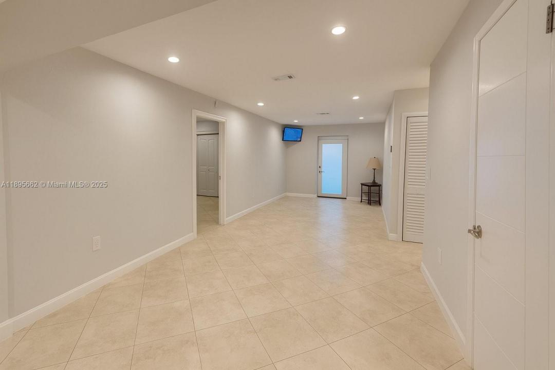 9510 SW 45th St, Miami, Florida 33165