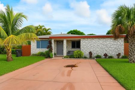 2831 Monroe St, Hollywood, Florida 33020, USA