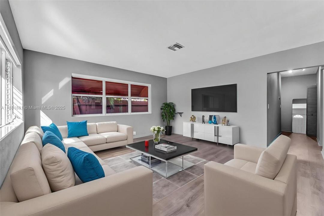 2831 Monroe St, Hollywood, Florida 33020