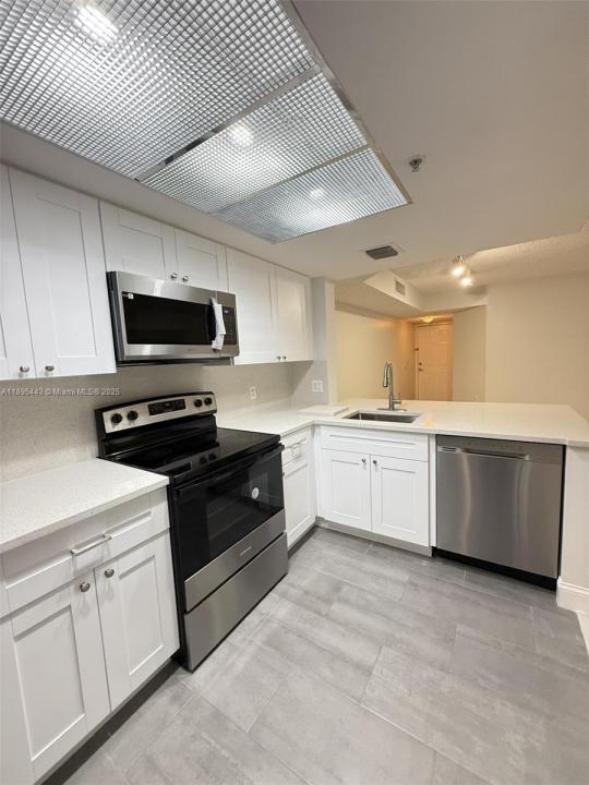 5015 Wiles Rd 205, Coconut Creek, Floride 33073, États-Unis