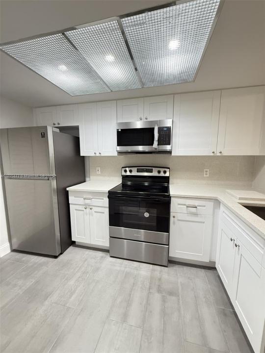 5015 Wiles Rd 205, Coconut Creek, Floride 33073, États-Unis