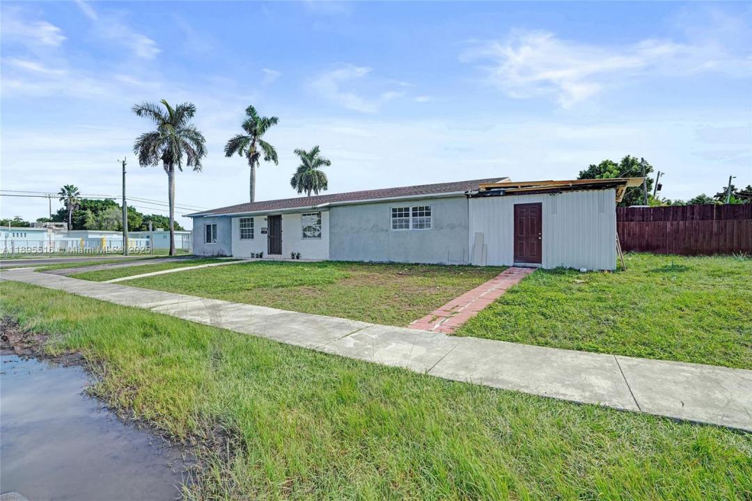 16005 SW 107th Ct, Miami, Florida 33157