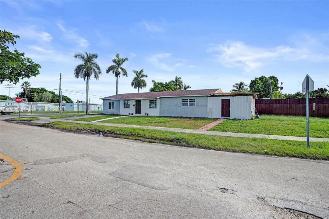 16005 SW 107th Ct, Miami, Florida 33157