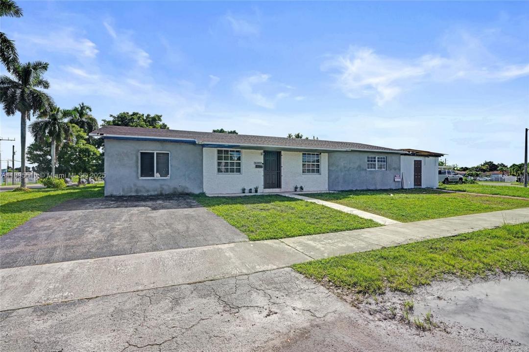 16005 SW 107th Ct, Miami, Florida 33157