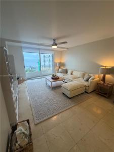 770 Claughton Island Dr 1510, Miami, Florida 33131, USA