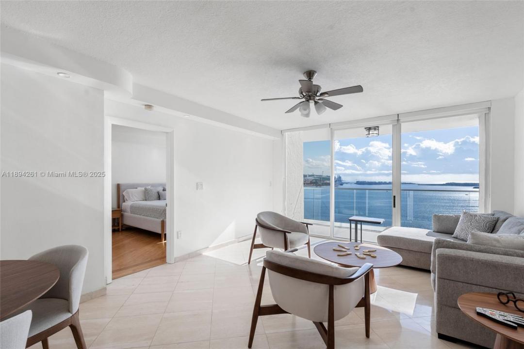 800 Claughton Island Dr 2203, Miami, 佛罗里达州 33131, 美国