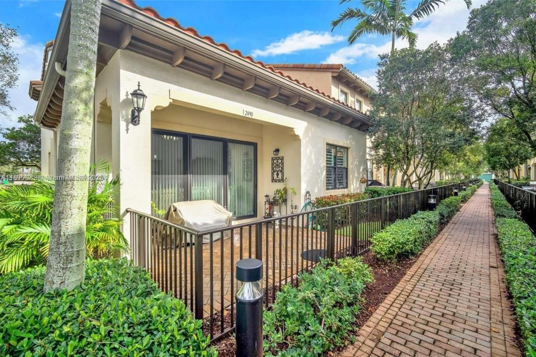 12490 NW 33rd St, Sunrise, Florida 33323