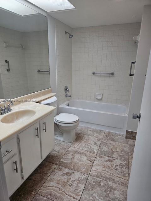 12750 SW 4th Ct 112J, Pembroke Pines, Floryda 33027, USA