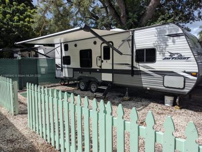 125 NE 184th Ter T-1, Miami, Florida 33179, USA