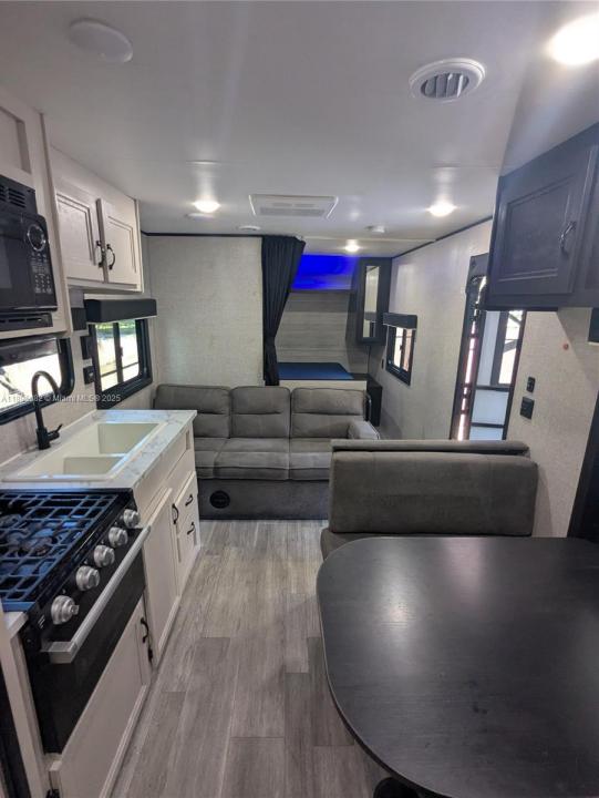 125 NE 184th Ter T-1, Miami, Flórida 33179, Estados Unidos