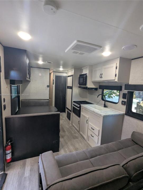 125 NE 184th Ter T-1, Miami, Flórida 33179, Estados Unidos