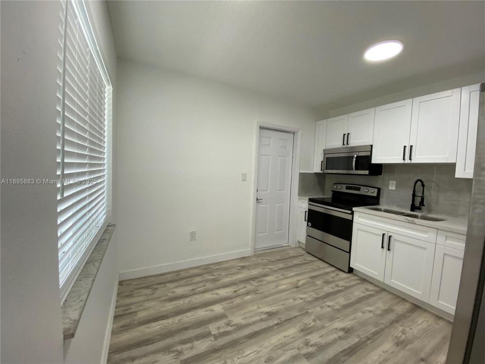 44 NW 44th St 44, Miami, فلوريدا 33127, الولايات المتحدة