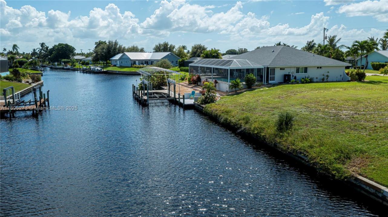 3725 SE 13th Ave, Cape Coral, Florida 33904, Estados Unidos