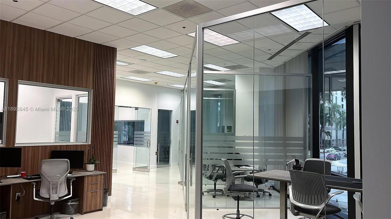 1200 Brickell Ave 200-K, Miami, Floride 33131, États-Unis
