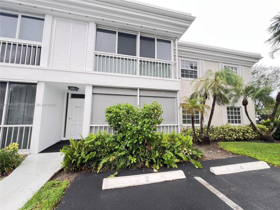 6385 Bay Club Dr 2, Fort Lauderdale, פלורידה 33308, ארצות הברית של אמריקה