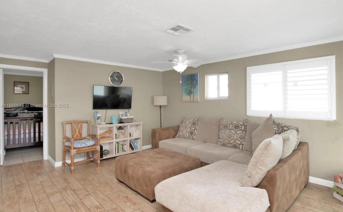 251 2nd St, Key Colony, Floride 33051, États-Unis