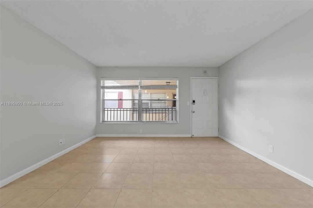 3586 N University Dr U-6, Coral Springs, Florida 33065, HOA KỲ