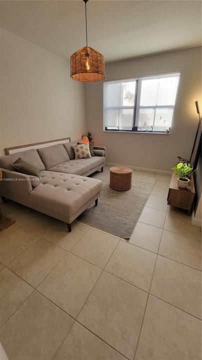 10630 NW 88th St 205, Doral, Florida 33178, Amerika Birleşik Devletleri