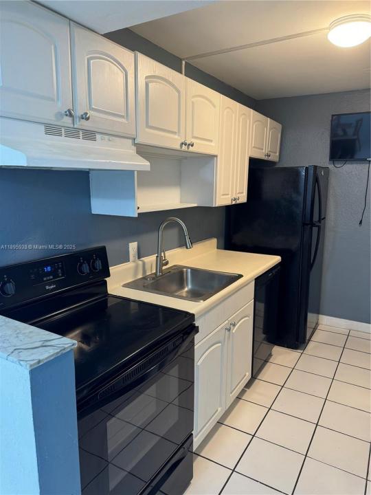 1251 NE 108th St 602, Miami, Florida 33161