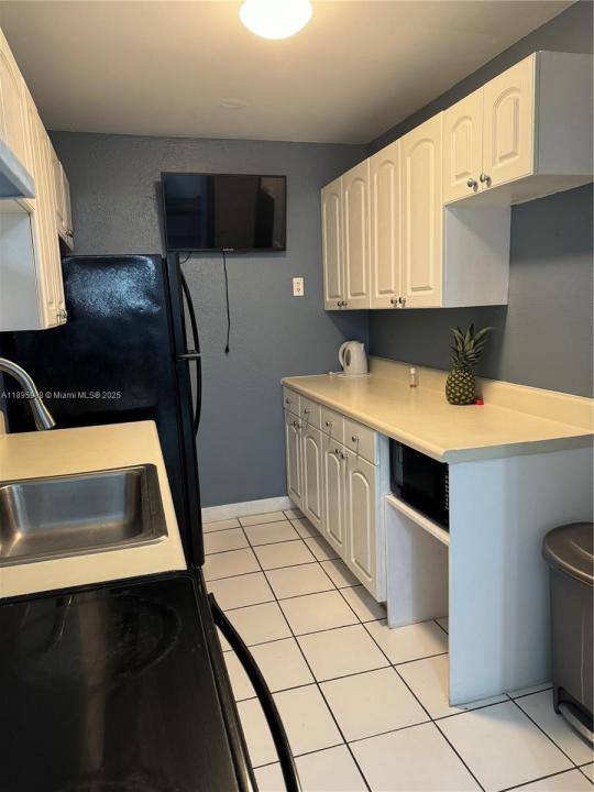 1251 NE 108th St 602, Miami, Florida 33161