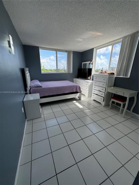 1251 NE 108th St 602, Miami, Florida 33161
