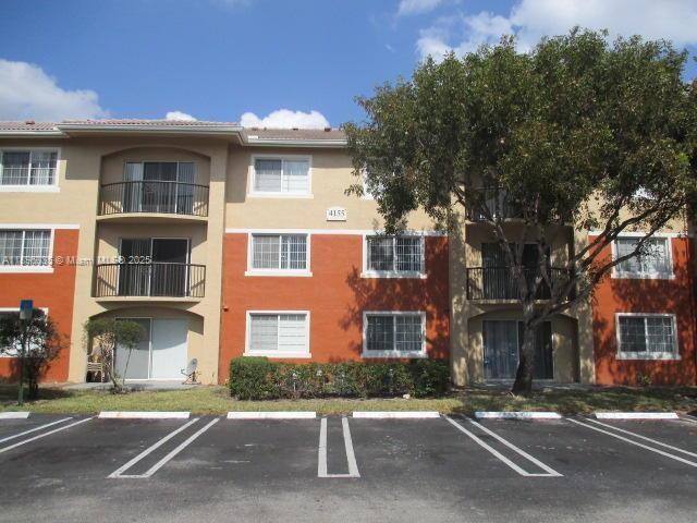 4155 N Haverhill Rd 1402, West Palm Beach, Florida 33417