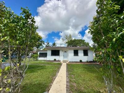 535 Harem Ave, Opa-Locka, Florida 33054, USA