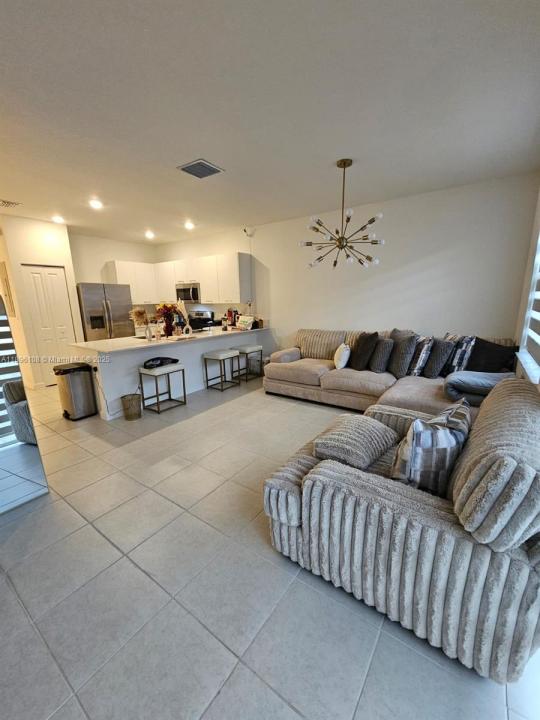 12112 NW 24th Ct, Miami, Florida 33167, Amerika Birleşik Devletleri