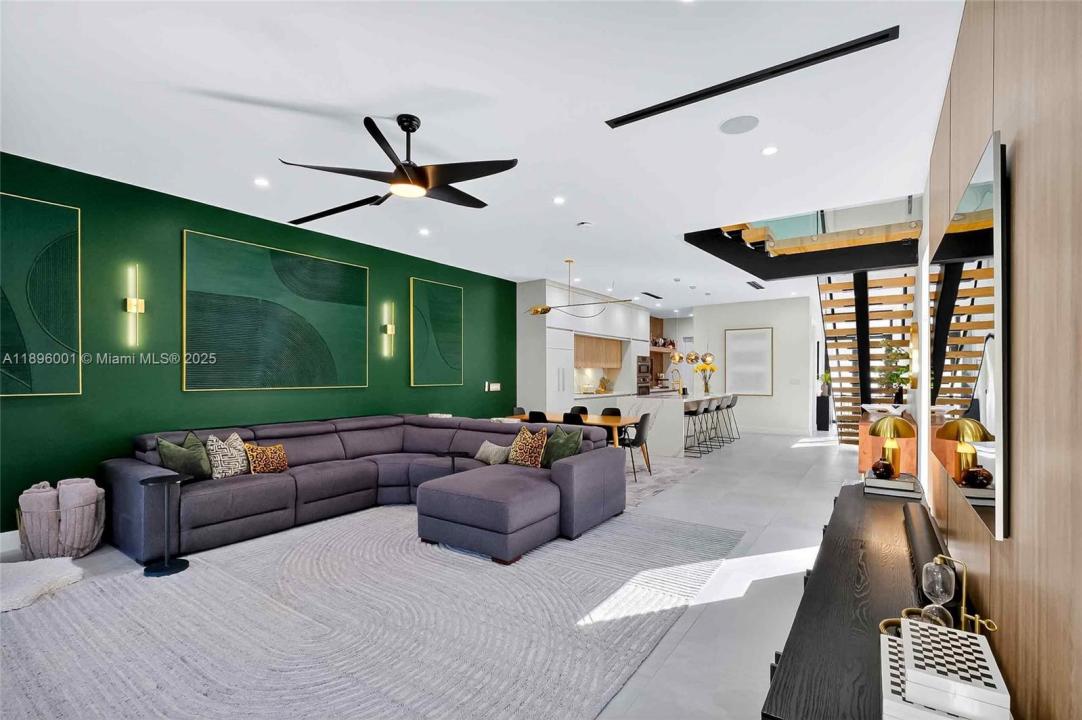 609 NE 8th Ave A, Fort Lauderdale, 佛罗里达州 33304, 美国