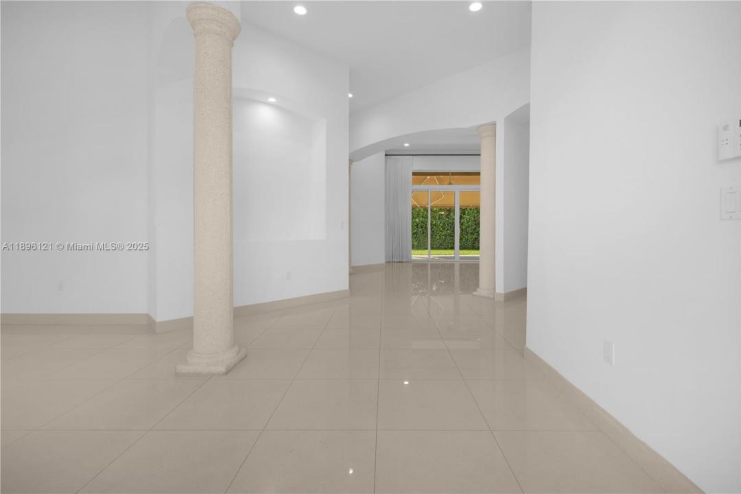 8464 SW 138th St, Palmetto Bay, 佛罗里达州 33158, 美国