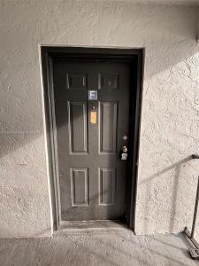 1140 Lake Victoria Dr F, West Palm Beach, Florida 33411, USA