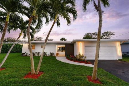 1130 NE 104th St, Miami Shores, Florida 33138, USA
