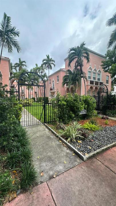 754 Meridian Ave 15, Miami Beach, Florida 33139