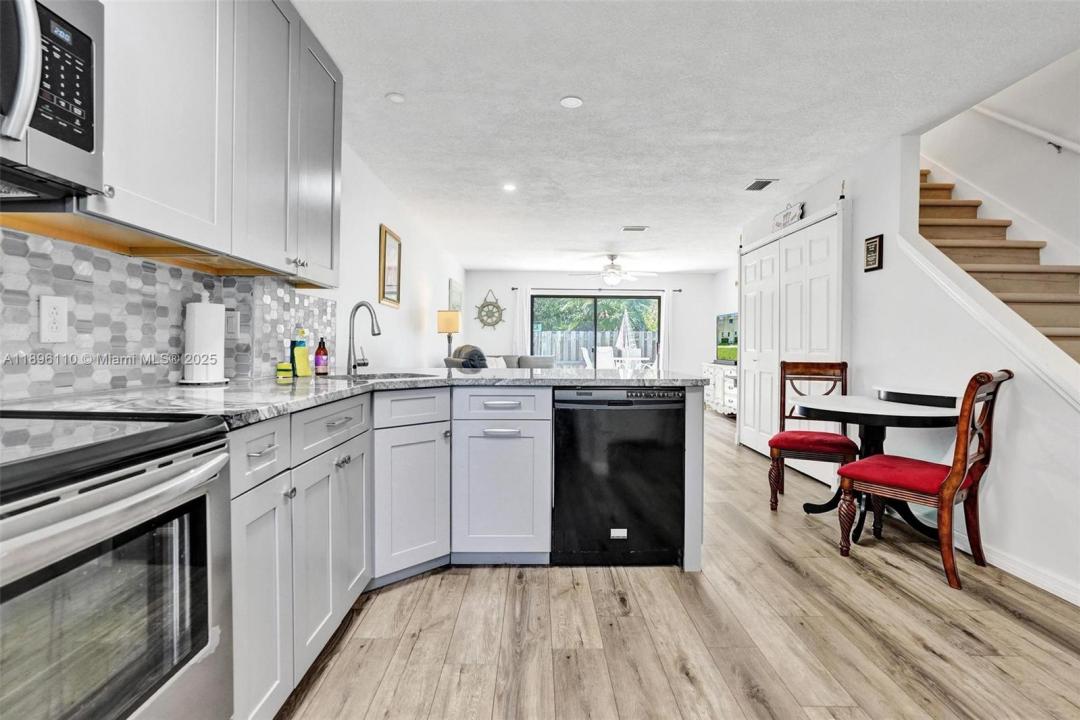 9421 Ocean Drive South, Jensen Beach, Floryda 34957, USA