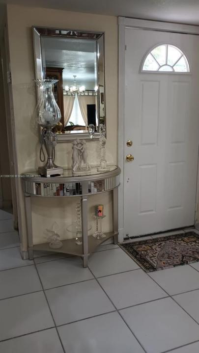 Miami, Floryda 33175, USA