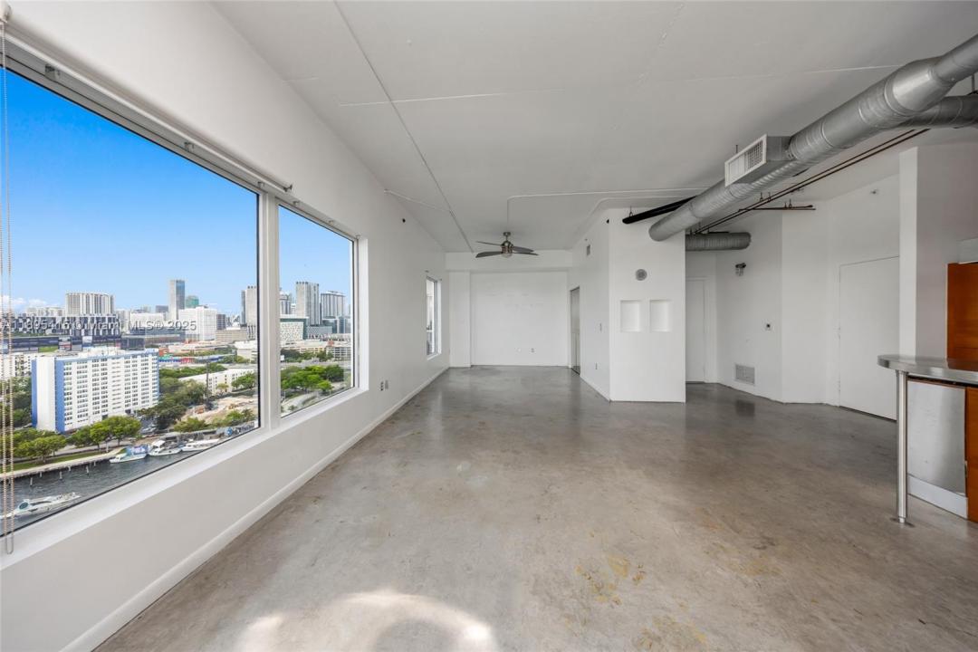 10 SW South River Dr PHI15, Miami, Florida 33130