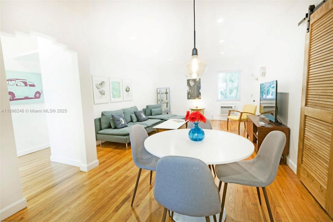 10072 E Bay Harbor Dr 72D, Bay Harbor Islands, Florida 33154, HOA KỲ