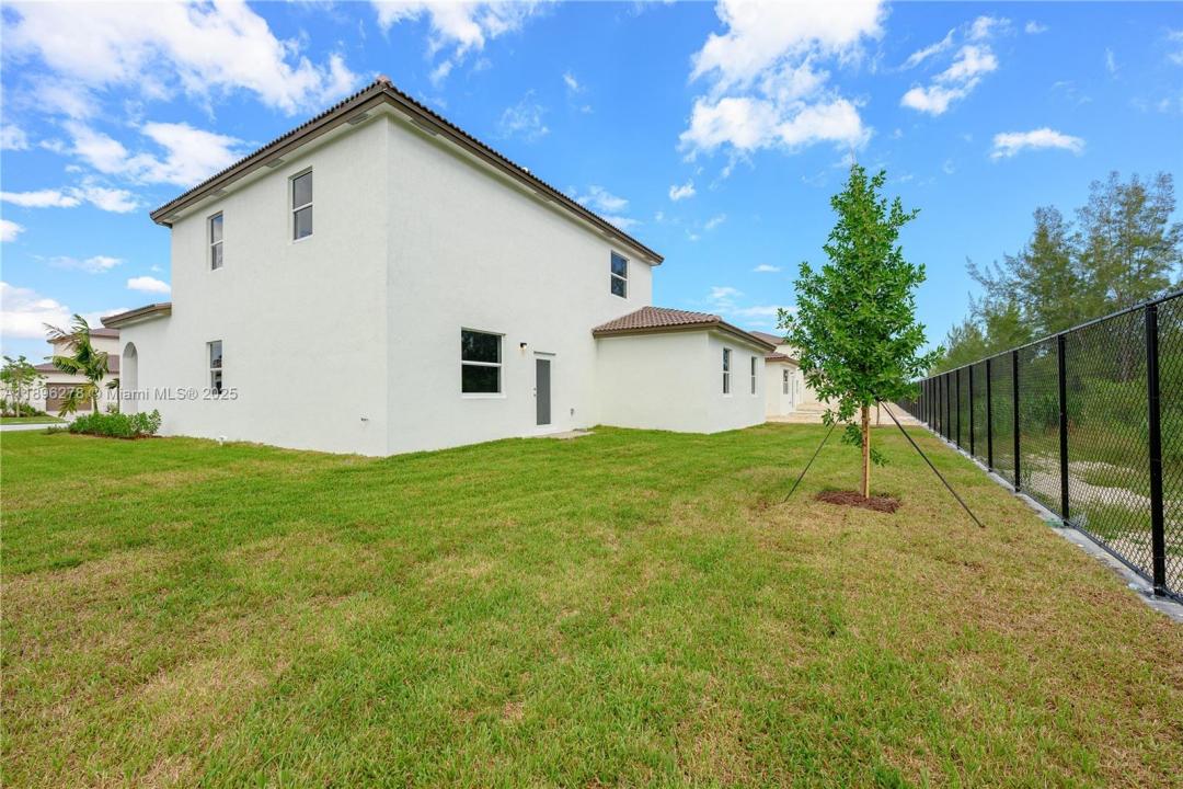 2232 SE 30th St ., Homestead, Floride 33035, États-Unis