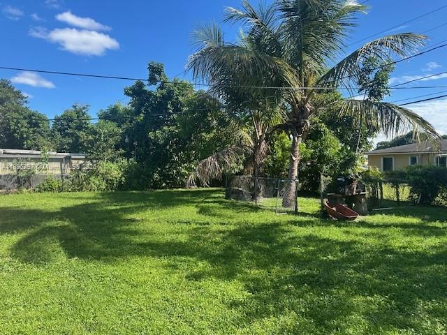3530 NW 82nd St, Miami, Floride 33147, États-Unis