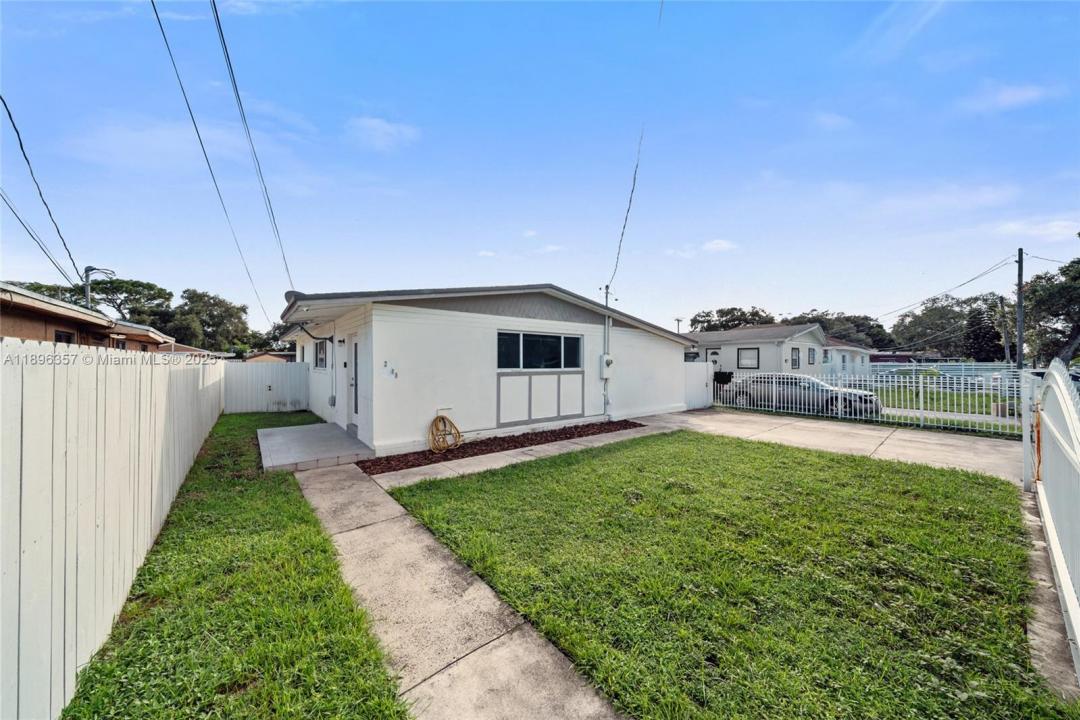 2100 NW 154th St, Miami Gardens, Flórida 33054, Estados Unidos