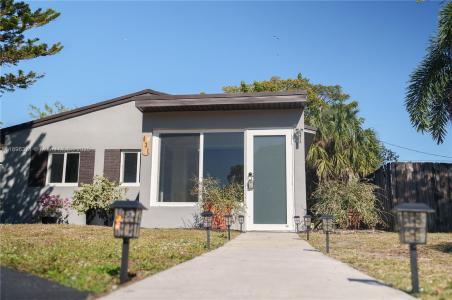 631 NE 57th St, Oakland Park, Florida 33334, USA