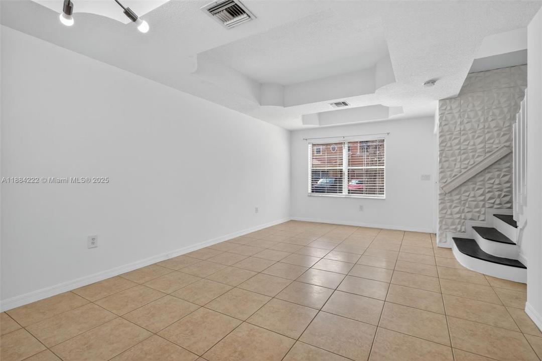 8425 NW 141st Ter 4207, Miami Lakes, Florida 33016, Estados Unidos
