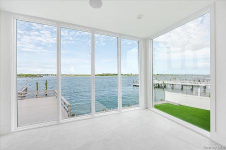 177 Albany Boulevard, Hempstead, Nova Iorque 11509, Estados Unidos