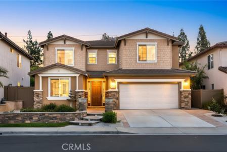 E Brookdale Lane, Anaheim Hills, カリフォルニア 92807, アメリカ合衆国