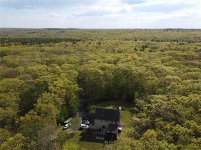 131 E Killingly Road, Foster, Rhode Island 02825, Estados Unidos