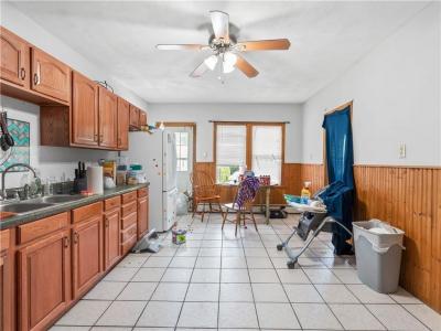 144 Railroad Street, Lincoln, Rhode Island 02838, Estados Unidos