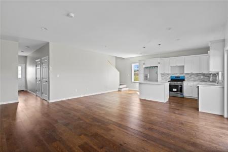 97 Ayda Rose Avenue, West Warwick, Rhode Island 02893, États-Unis