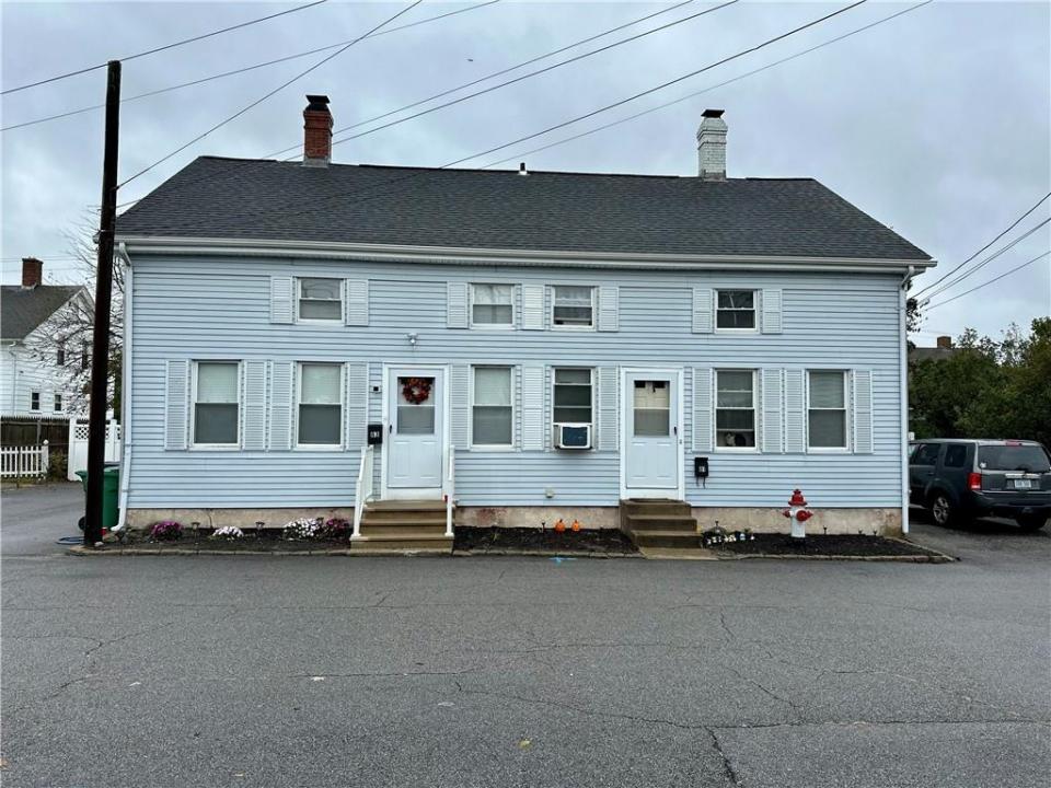 81 W Pontiac Street, Warwick, Rhode Island 02886, États-Unis