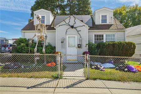 68 Ledge Street, Central Falls, Rhode Island 02863, Estados Unidos